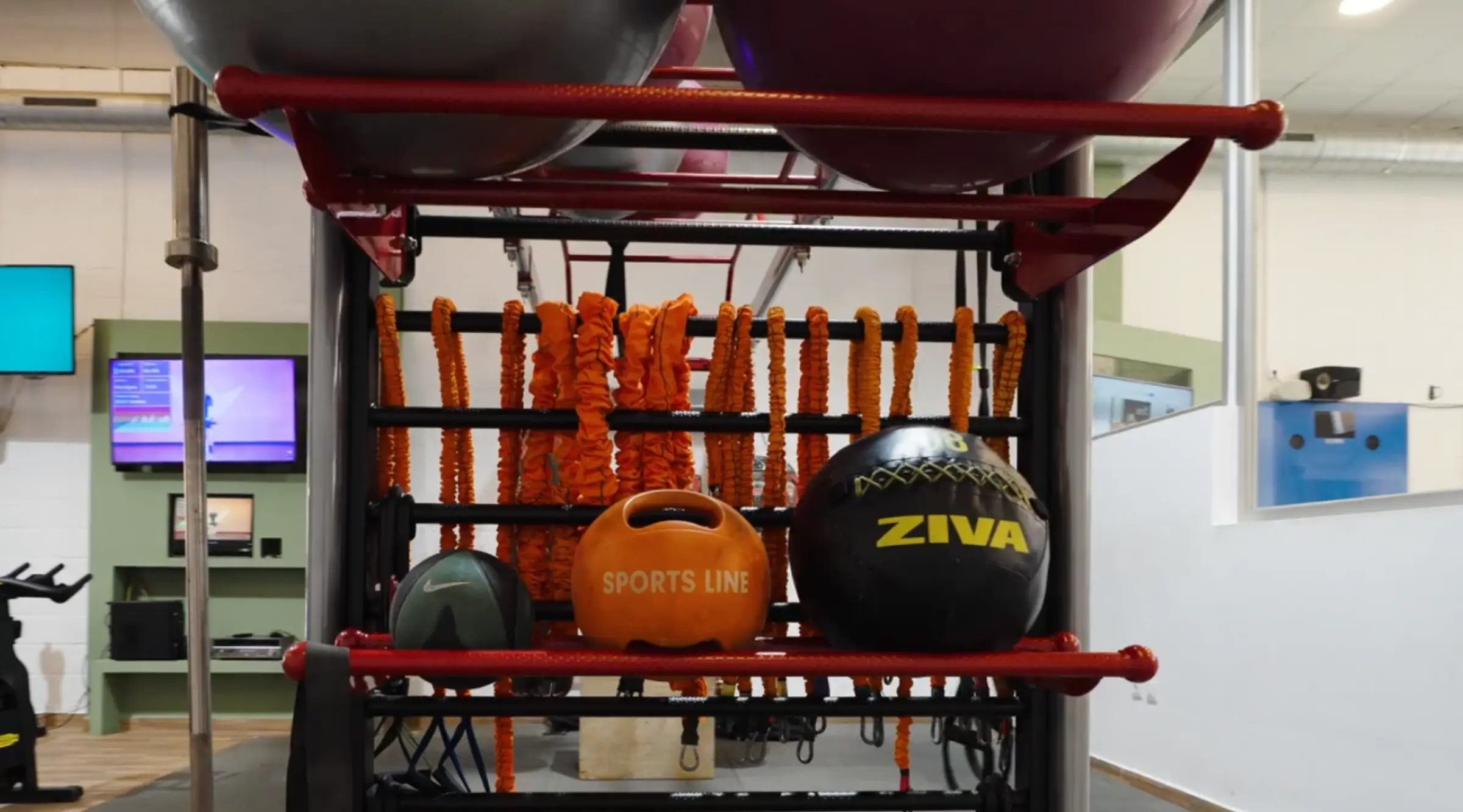 SmartFit and Swingbar equipment at Club Fit Javea