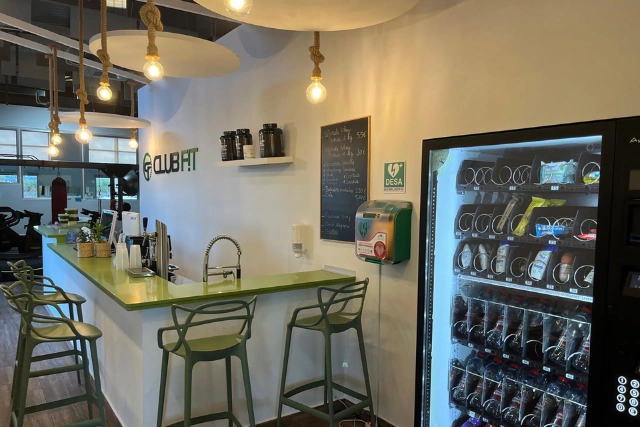 Club Fit gym reception and bar